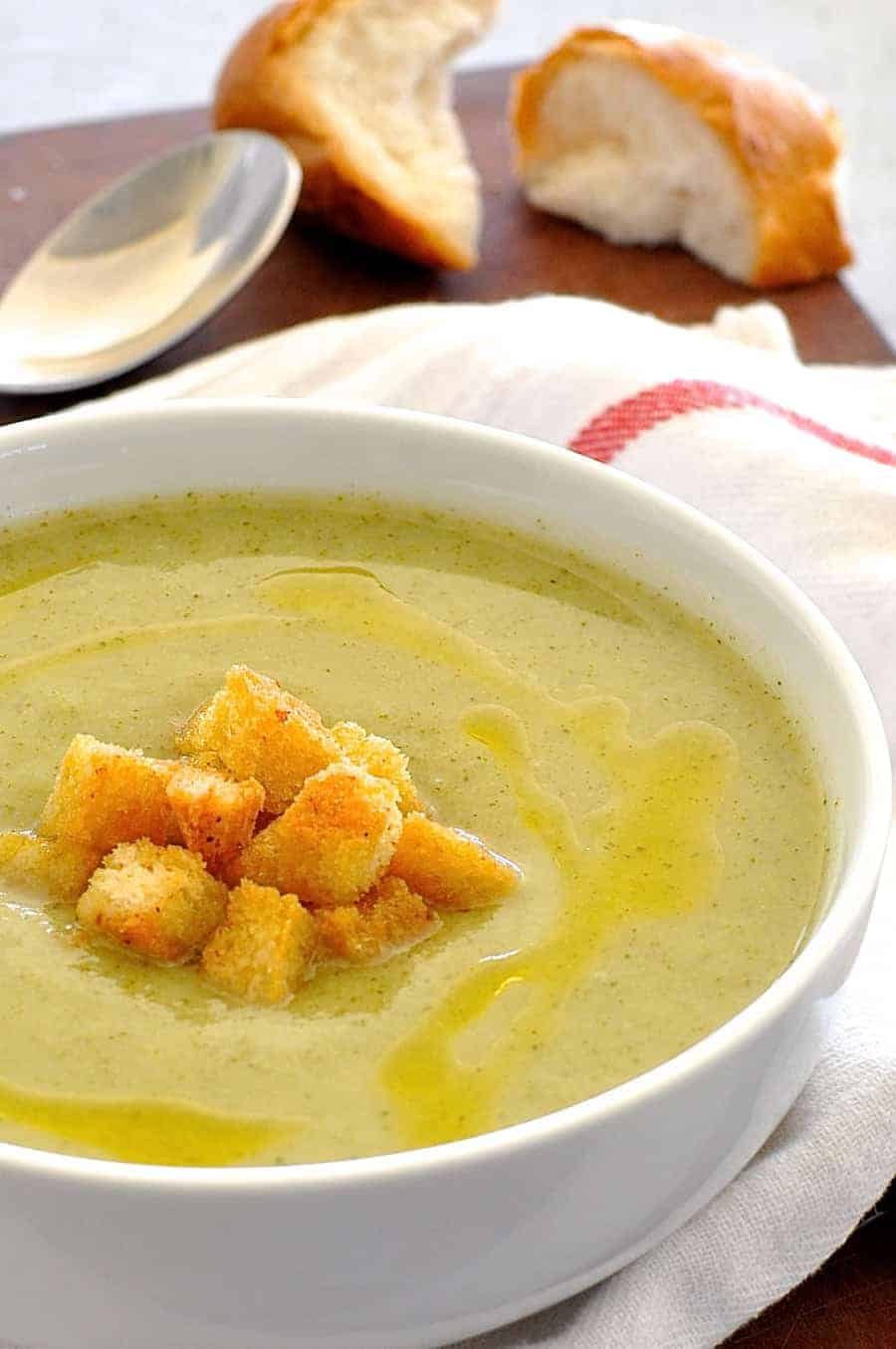 Amazingly creamy soup with no cream! Only 160 calories, vegan friendly, on the table in 15 minutes.