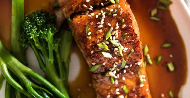 A spectacular way to serve salmon which is crazy fast, crazy easy and crazy delicious! Honey Garlic Salmon recipetineats.com