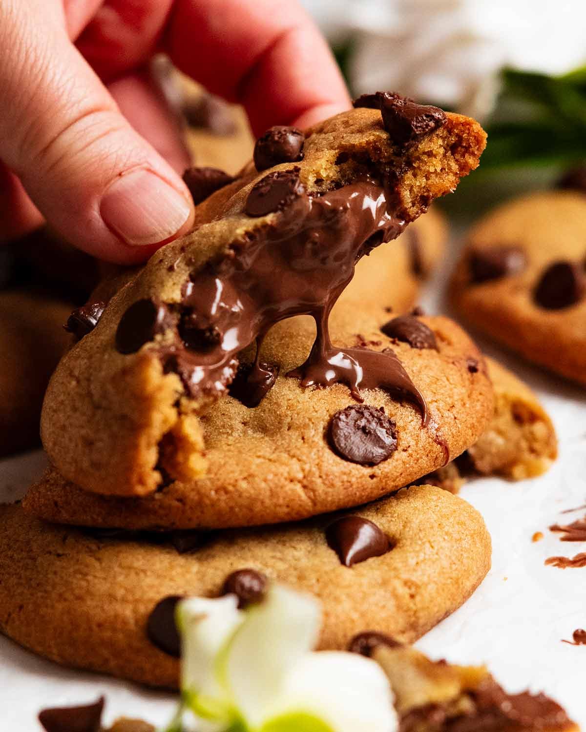 Nutella Stuffed Cookies