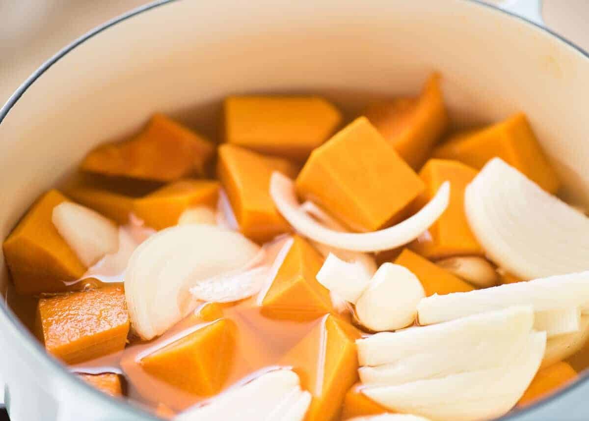 A classic, super easy pumpkin soup that's fast to make. No cream required to make a luscious creamy pumpkin soup! On the table in 20 minutes! recipetineats.com