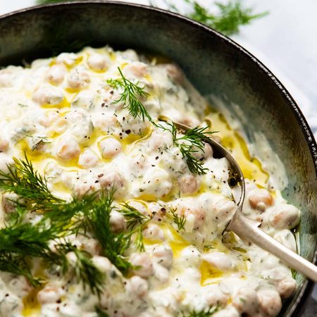 Tzatziki chickpea salad