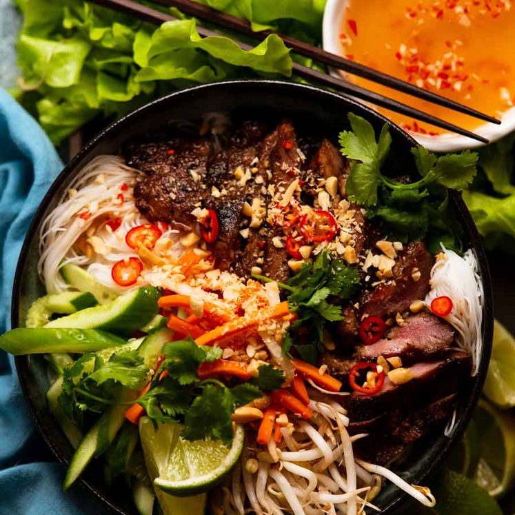 Vietnamese noodles with lemongrass pork (Bún thịt nướng) ready to be eaten